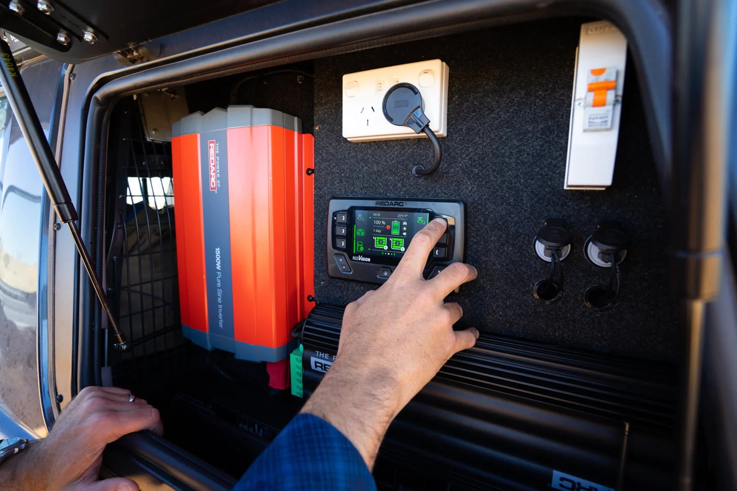 ARB UK Becomes Authorised Supplier of REDARC Electronics